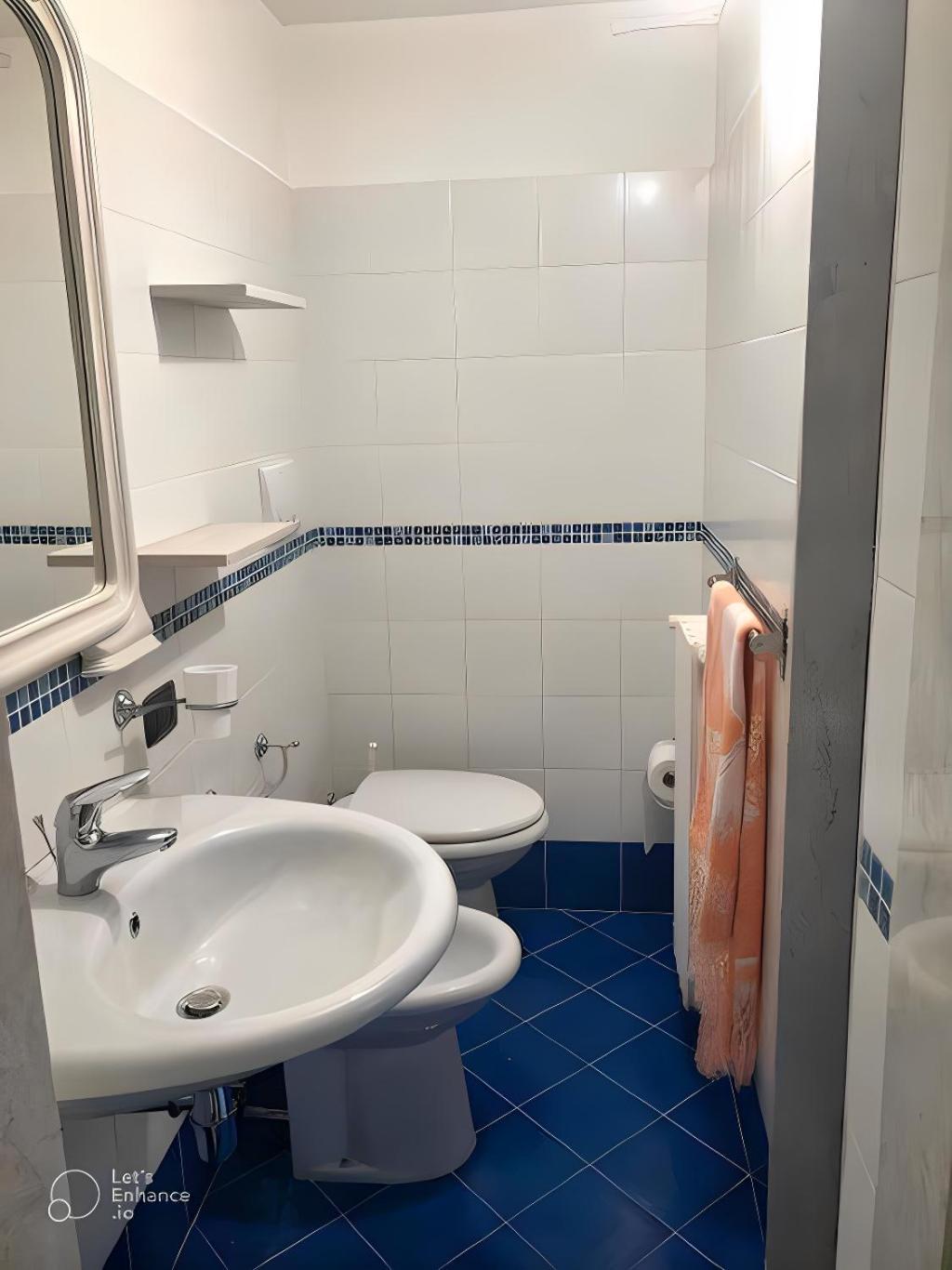 Sea Breeze Villa - Luna Apartment Bari Kültér fotó