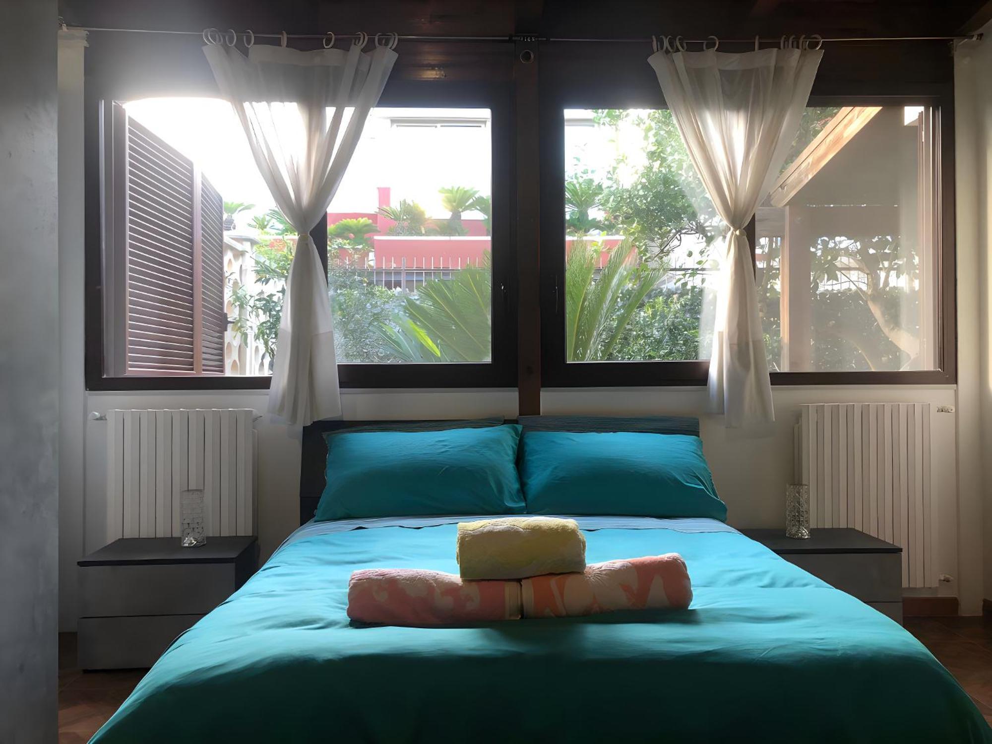 Sea Breeze Villa - Luna Apartment Bari Kültér fotó
